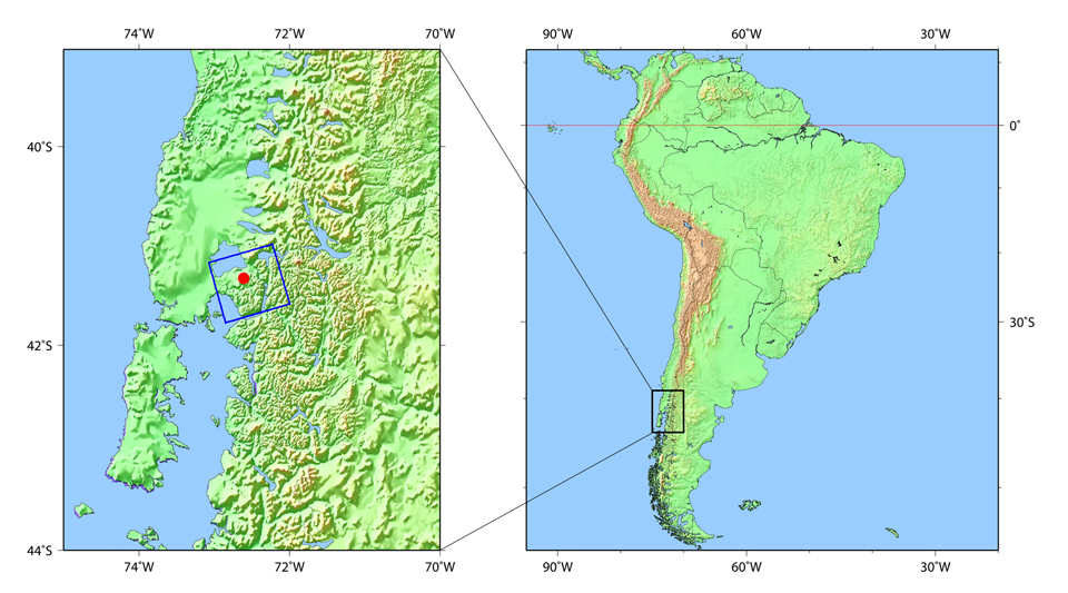 図1: 2015年4月29日のPALSAR-2観測領域（赤色の点：カルブコ火山の位置、青色の枠：観測範囲）