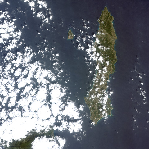Tanegashima Island in Kagoshima Prefecture observed by the AVNIR-2 aboard the ALOS.