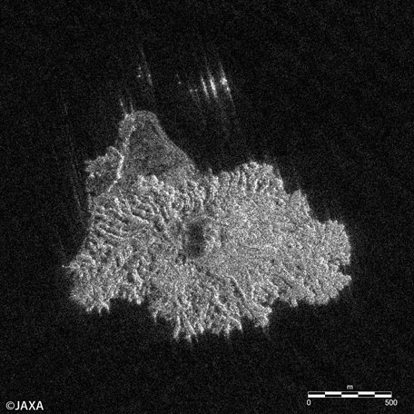 Image 4 (right): Nishinoshima Island observed by PALSAR-2 on June 20, 2014