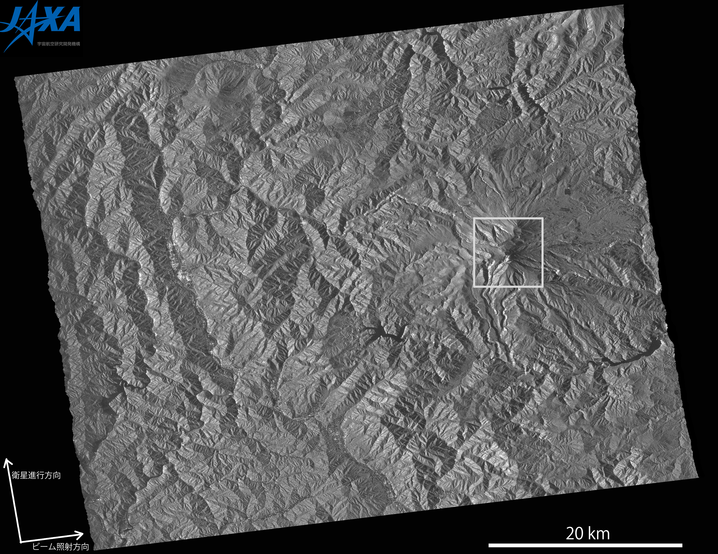図4: 2014年9月29日PALSAR-2観測による御嶽山を含む約50km四方の強度画像