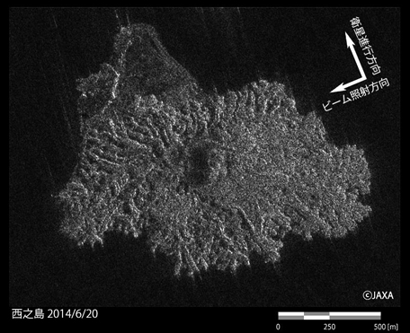 図5(左):だいち2号（PALSAR-2）観測による西之島の画像（2014年6月20日）