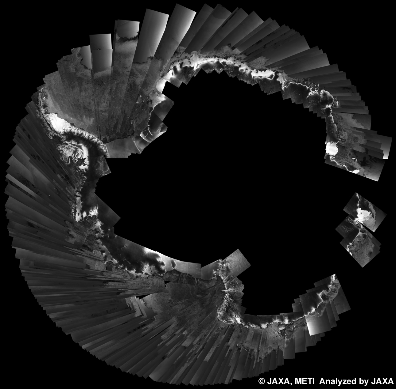 Fig. 4: PALSAR 500m Browse Mosaic (WB1/HH) of ANTARCTICA for cycle34 (Mar. 15, 2010 ~ Apr. 29, 2010).