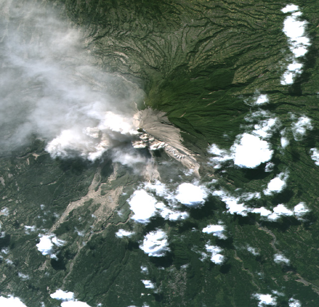 Mt. Merapi (Java, Indonesia) observed by AVNIR-2 on Jun. 9, 2006(JST).