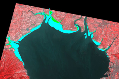 Fig. 4. Areas where near-infrared radiance became high on Oct. 13 and 18.