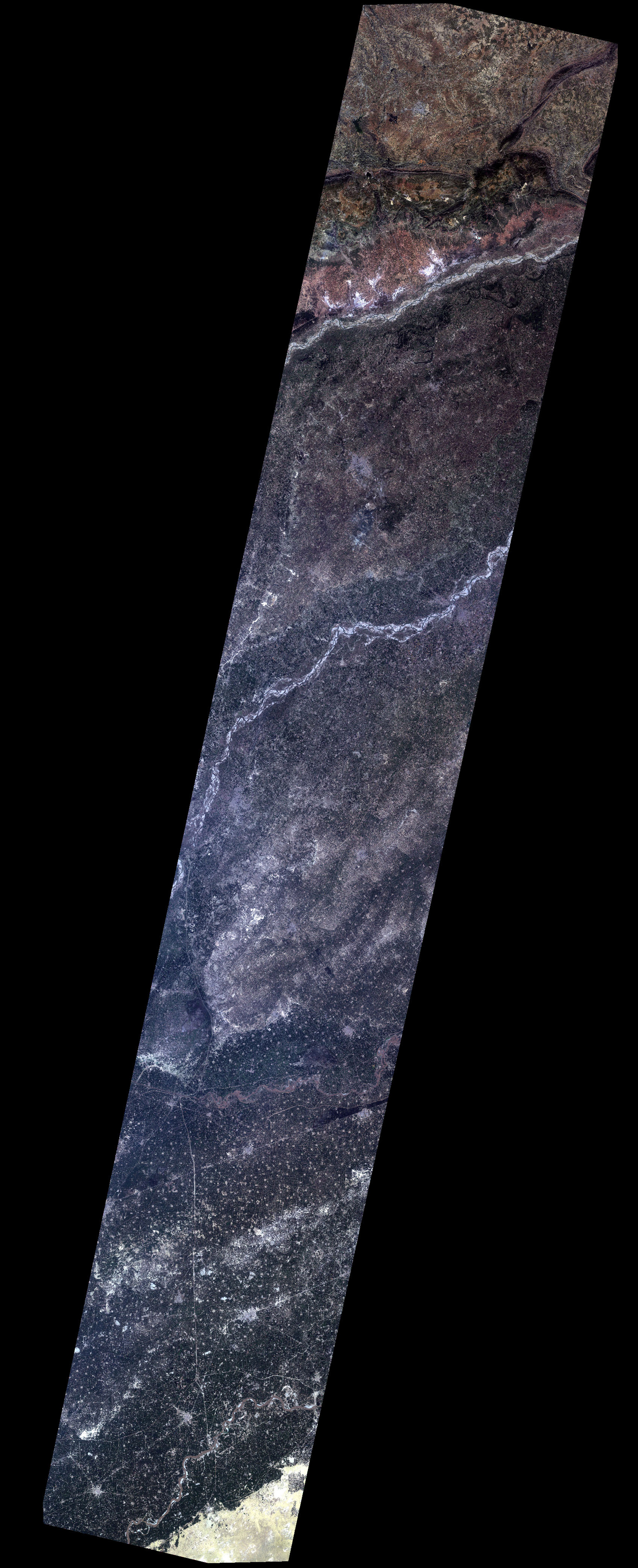 Fig.1(right, True color): AVNIR-2 images with 0.0 degree pointing angle acquired at 14:53 on September 30, 2010 (JST).