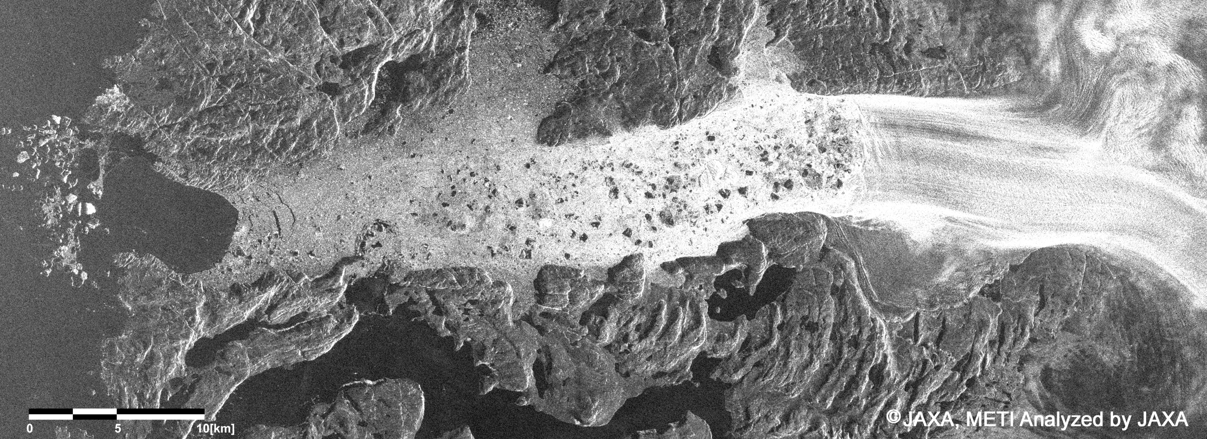 Fig. 6: Up / Image of Jakobshavn Glacier by JERS-1 SAR (Oct. 4, 1994)