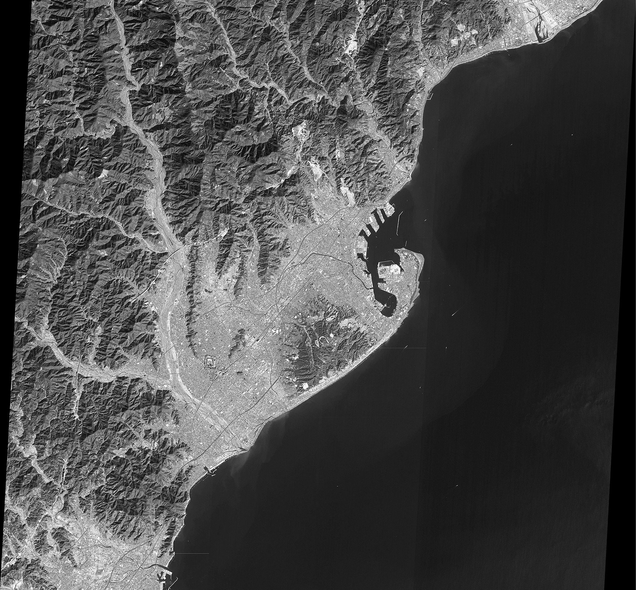 Fig.1: View of Shimizu Port, Japan observed by the Panchromatic Remote-sensing Instrument for Stereo Mapping (PRISM) aboard the ALOS on Feb. 14, 2006 (JST).