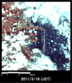 陸域観測技術衛星「だいち」搭載センサ、アブニール・ツーによる福島県相馬市付近の冠水の様子(約12km×12kmのエリア、地震後の2011年3月16日観測)