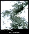 陸域観測技術衛星「だいち」で観測された新燃岳付近の噴火の様子(約8km×8kmのエリア、噴火後の2011年2月2日午前11時2分頃観測)