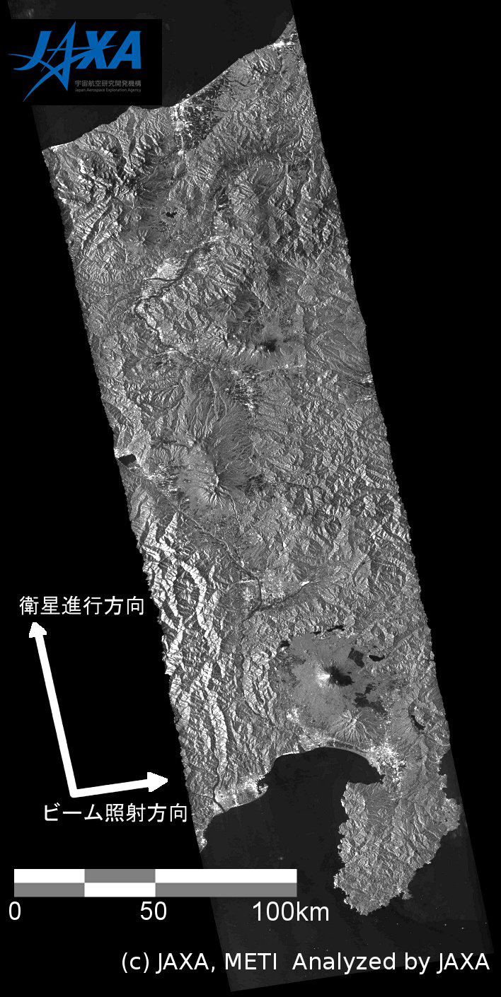 図2:(右)地震後に観測されたPALSAR画像