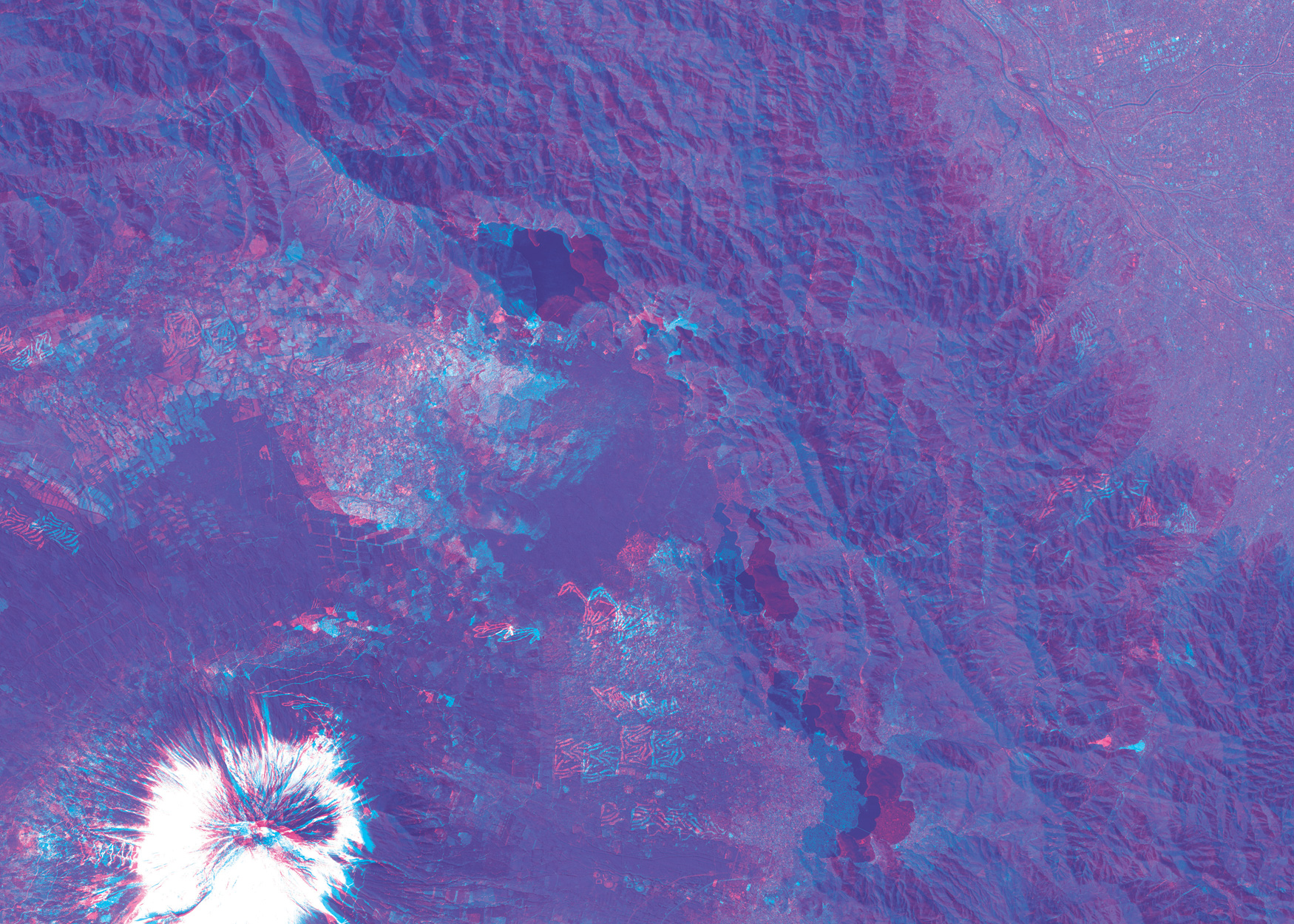 図: PRISM観測画像による富士山の立体視画像