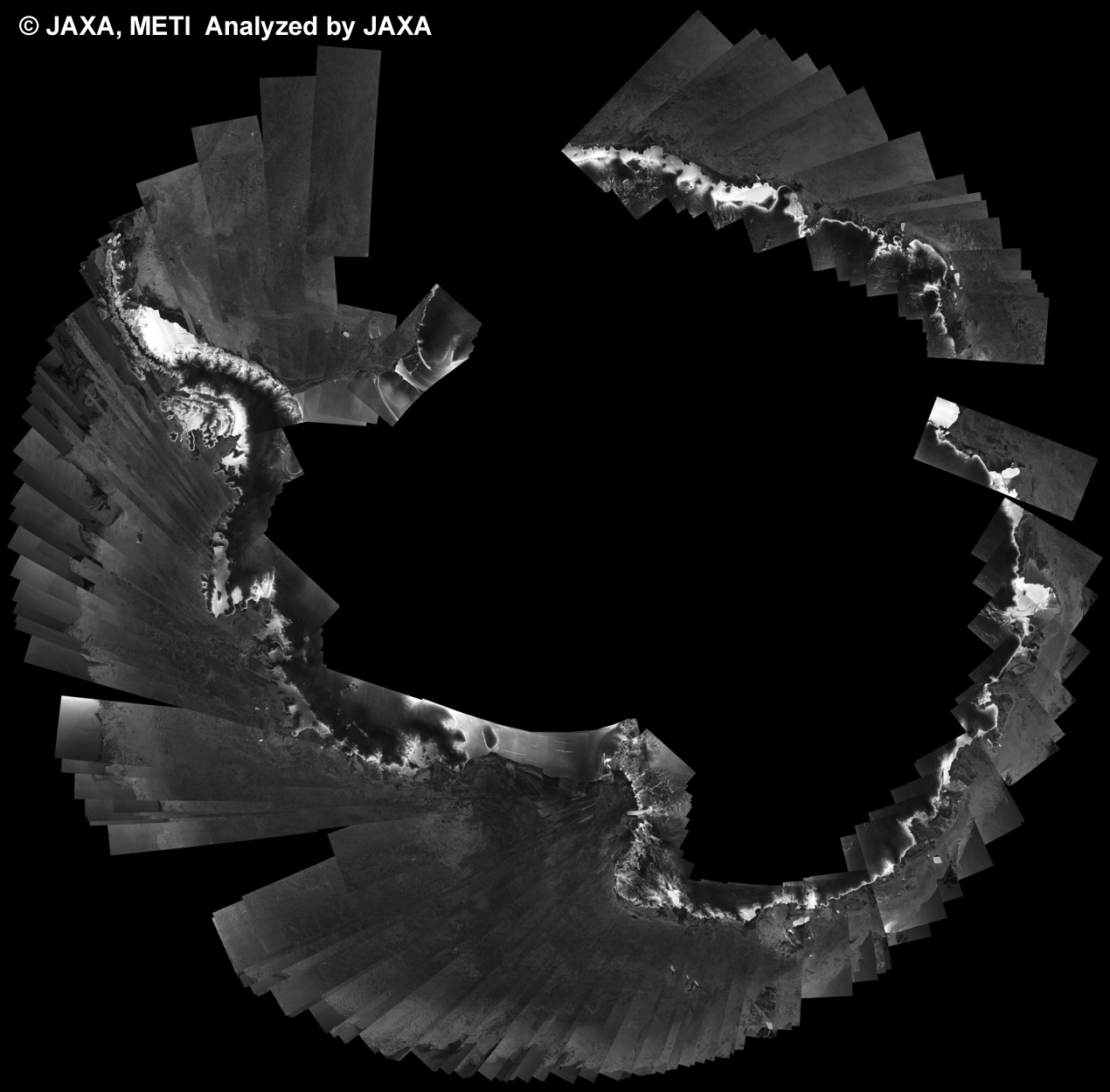 図4: 36回帰のPALSAR観測による南極500m(WB1/HH)ブラウズモザイク