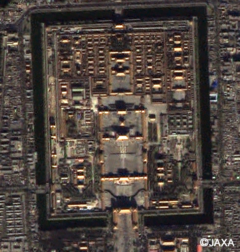 Pan-sharpen image of Palace Museum (Beijing, China) observed by AVNIR-2 and PRISM on Dec. 2, 2007.