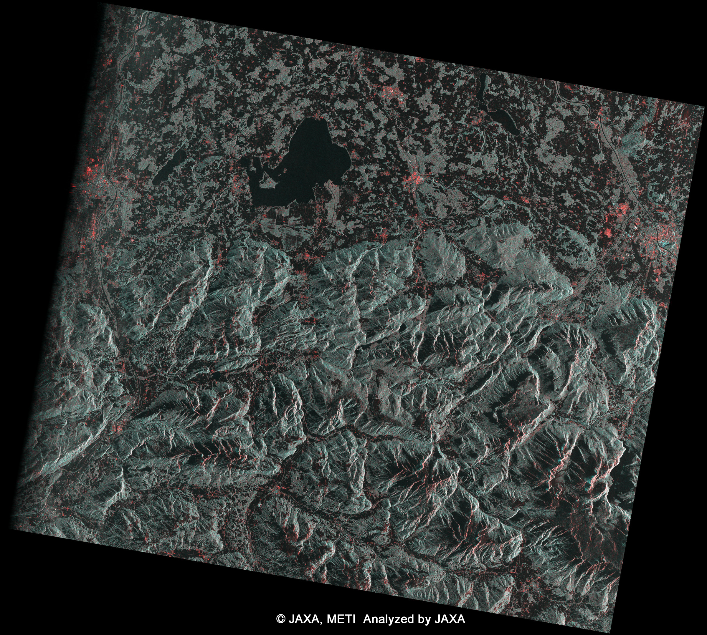 Border of Germany (Freistaat Bayern) and Austria (Bundesland Salzburg) observed by PALSAR on Apr. 25, 2006.