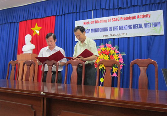 Sign MoU between HCMIRG-VAST and An Giang University