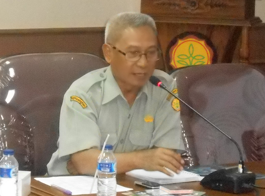 Moderator of the meeting (Mr. Wahyunto, ICALRD)