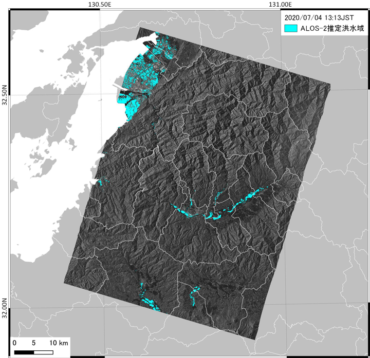 2020年7月4日13時13分頃の「だいち2号」PALSAR-2データから推定した熊本県周辺の浸水域（水色）